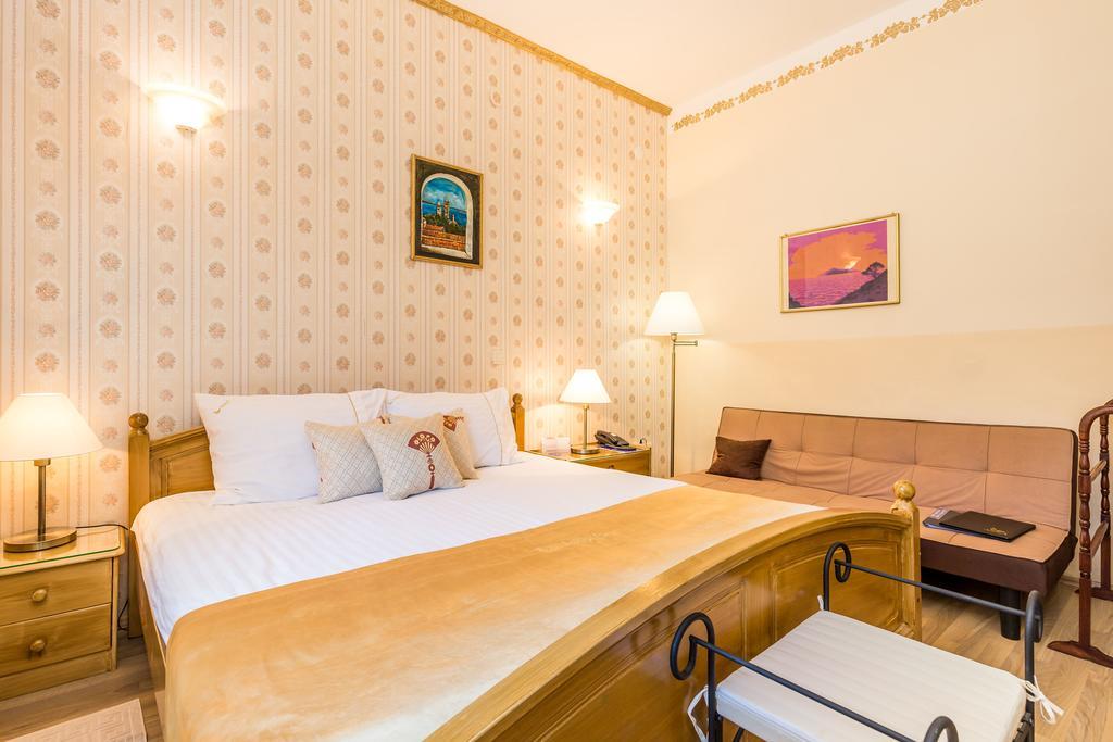 Villas Arbia - Margita Beach Hotel Banjol Ngoại thất bức ảnh